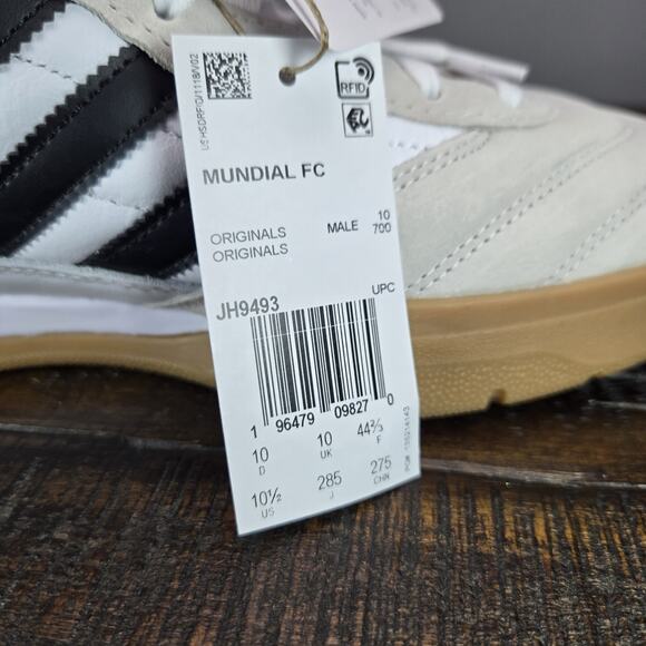 NEW Adidas Predator Mundial Mens Size 10.5 Sneakers Shoes White Black Gum JH9493 main image 6
